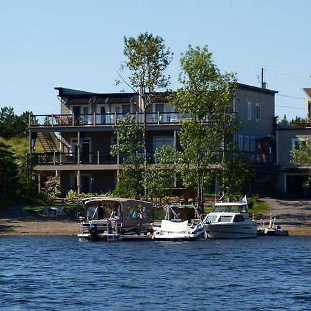 Auberge Sur Le Lac Temiscouata Temiscouata Sur Le Lac Екстер'єр фото