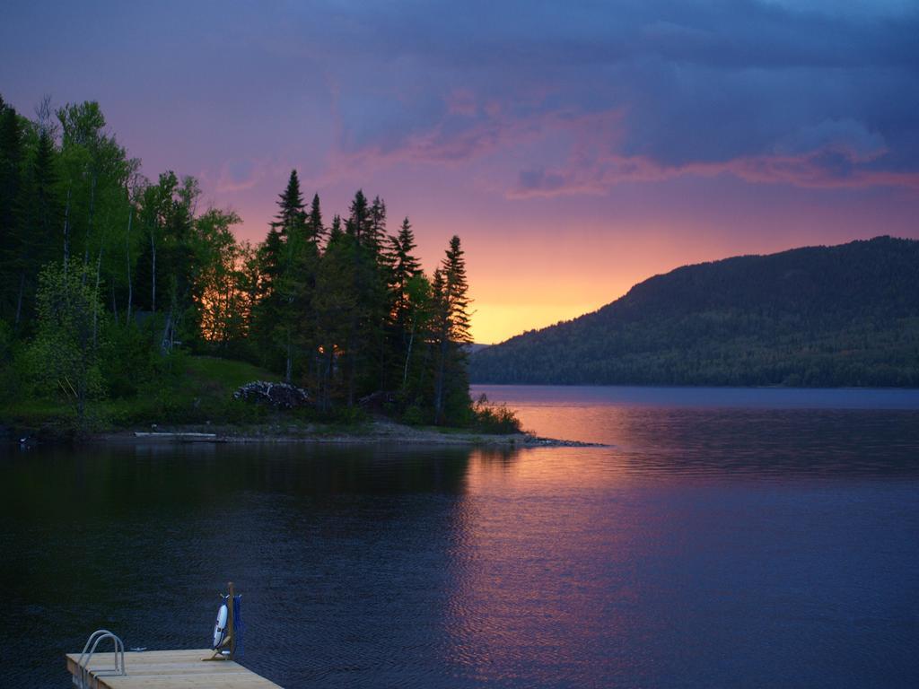 Auberge Sur Le Lac Temiscouata Temiscouata Sur Le Lac Екстер'єр фото